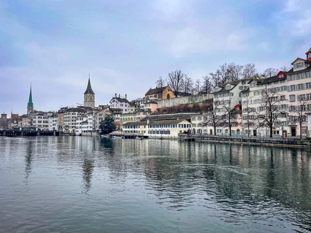 Escale à Zurich : guide à l’aéroport et en ville