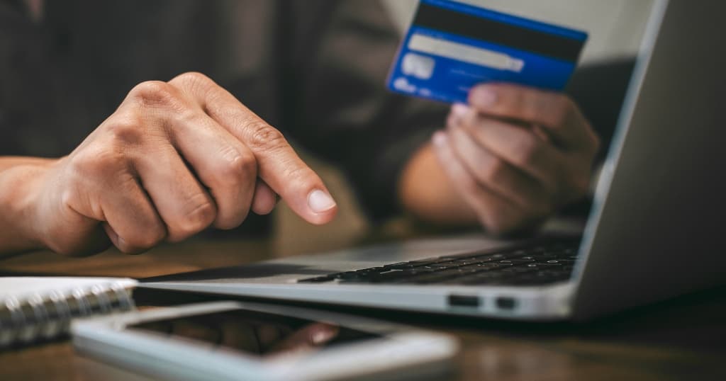 Niveau débutant : quelle carte bancaire choisir ?