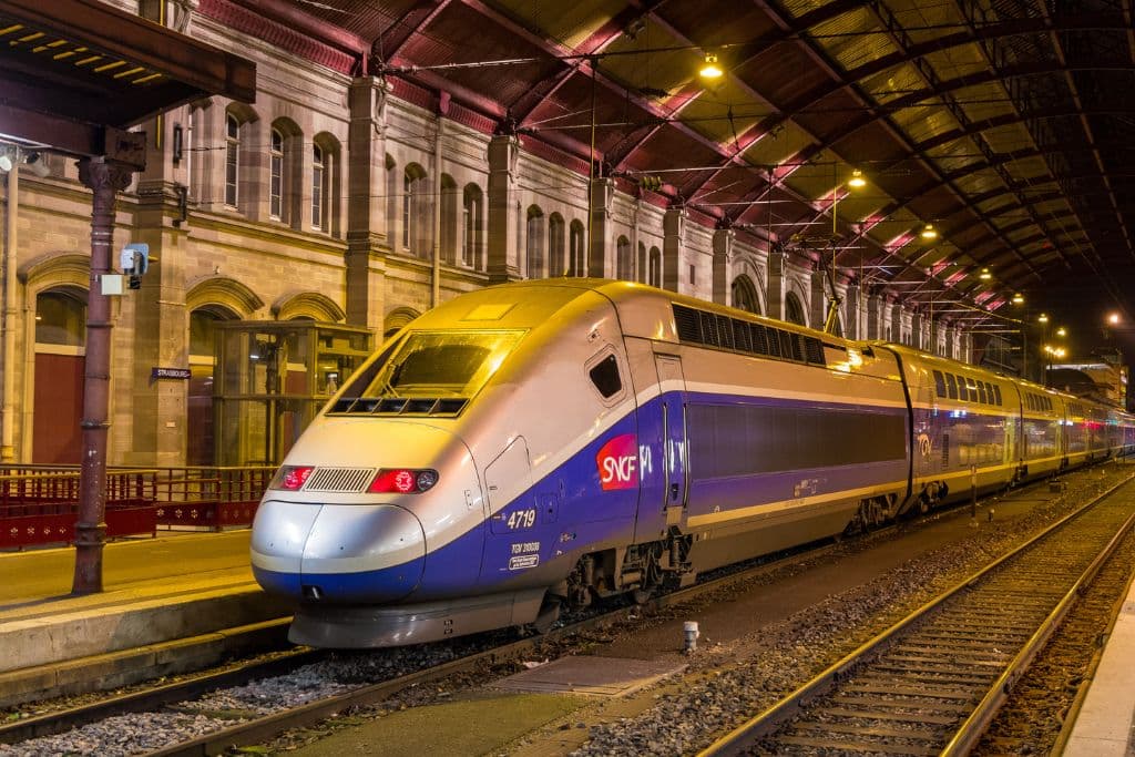 Pass hebdo ou mensuel de la SNCF (TGV INOUI) : prix et avantages