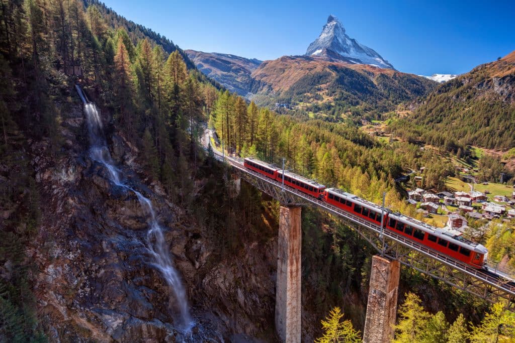 Quelle est la meilleure eSIM pour voyager en Suisse ?