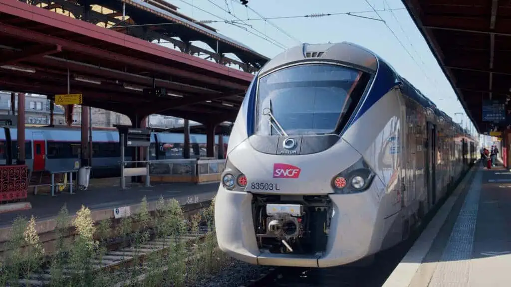 Carte Liberté SNCF 2026 : tarifs, avantages et avis