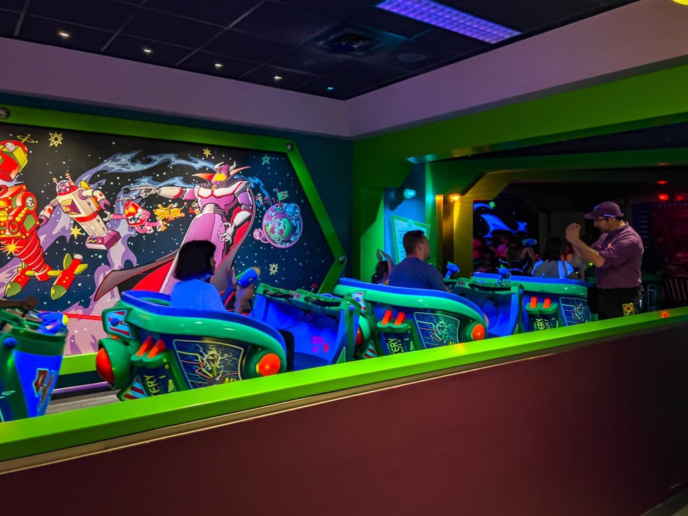 Disneyland-Paris-buzz-leclair