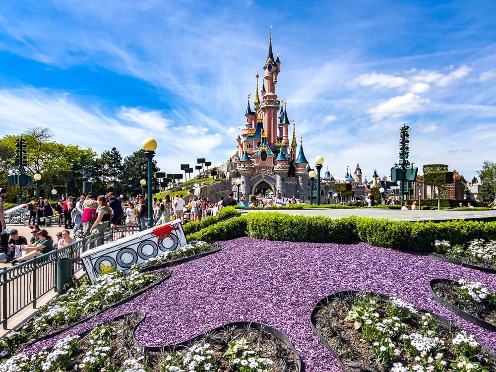Disneyland-Paris-chateau3