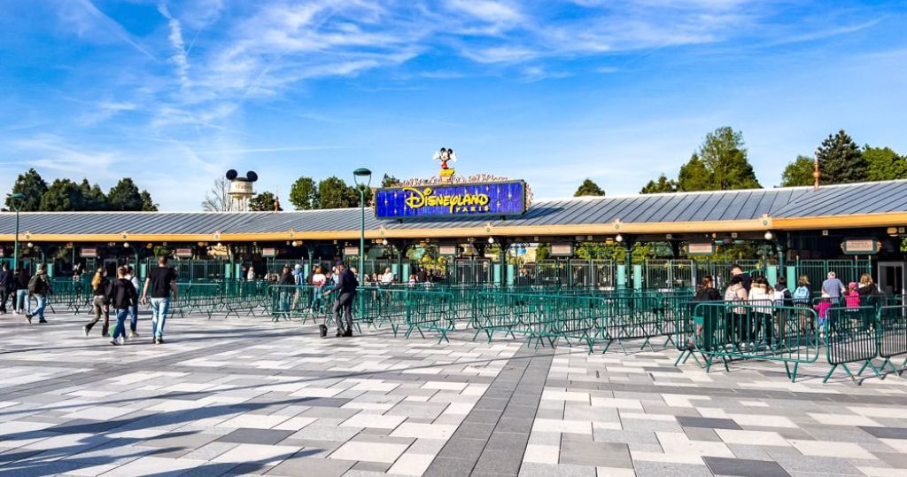 Disneyland-Paris-entree