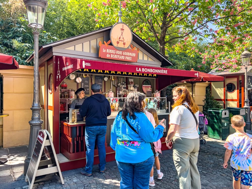 Disneyland-Paris-restauration2