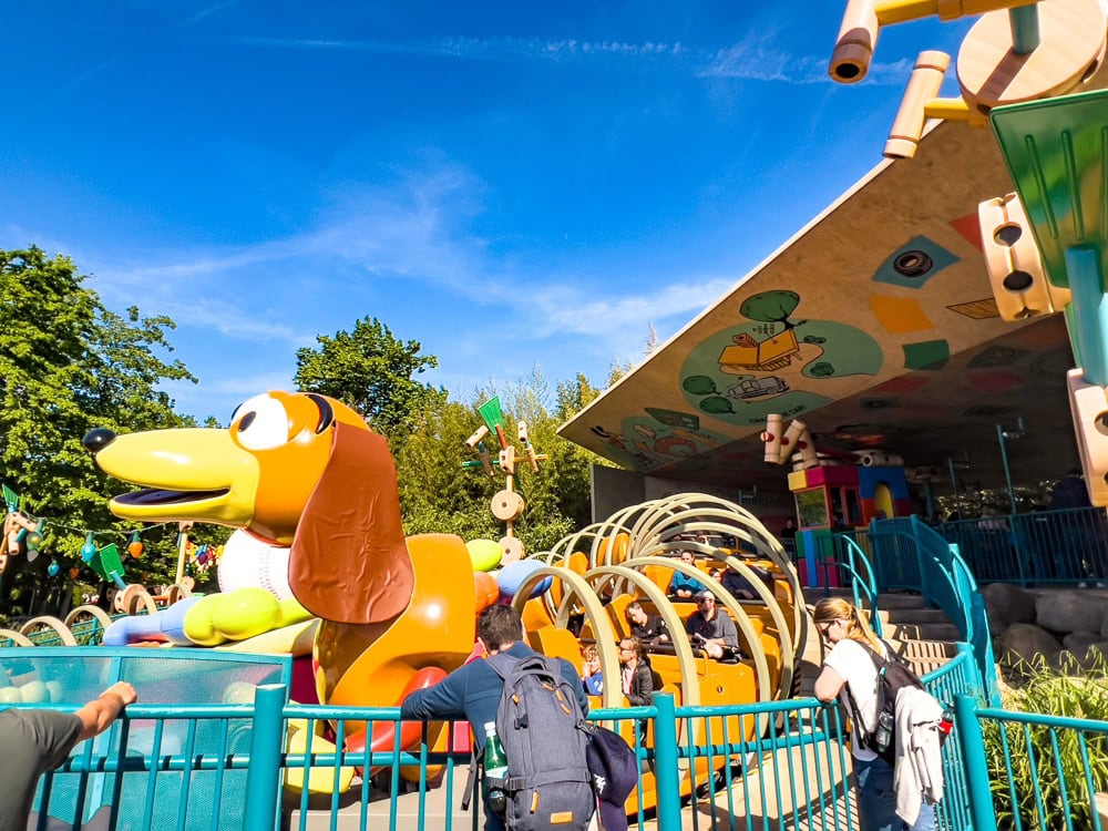 Disneyland-Walt-Disney-Studios-Paris-Slinky-Dog-Zigzag-Spin