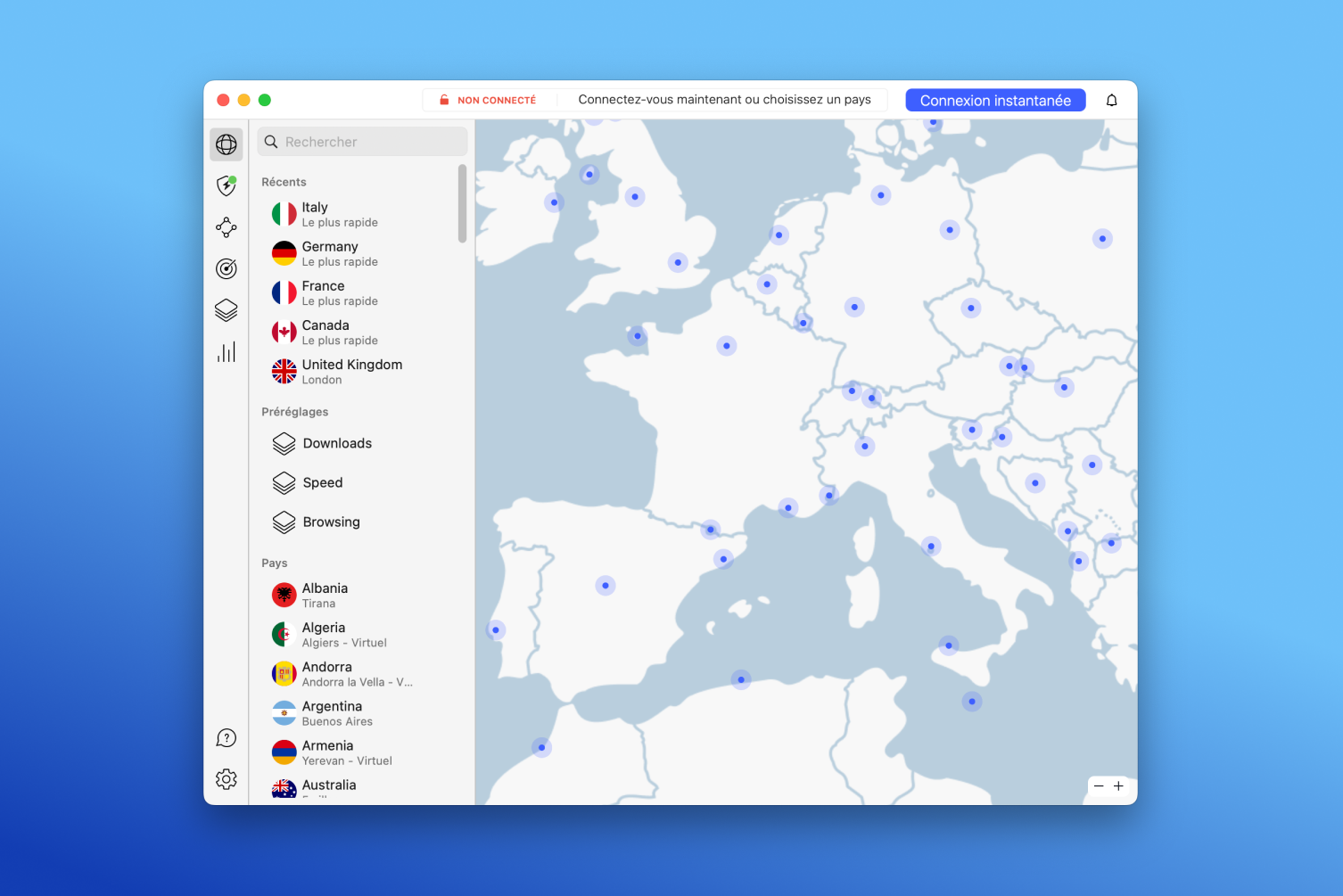 Interface d'une application VPN sur macOS affichant une carte d'Europe et l'état non connecté.