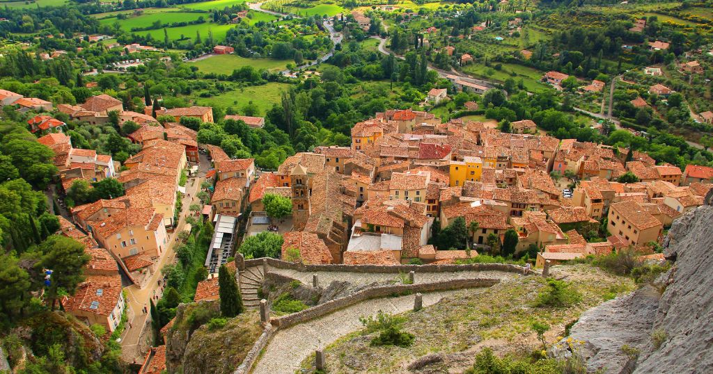 Moustiers-Sainte-Marie, l’un des plus beaux villages de France