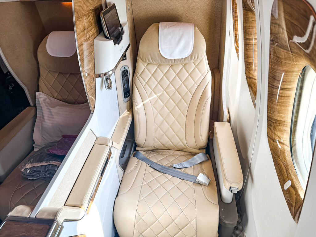 Siège Classe Affaires, Emirates B777