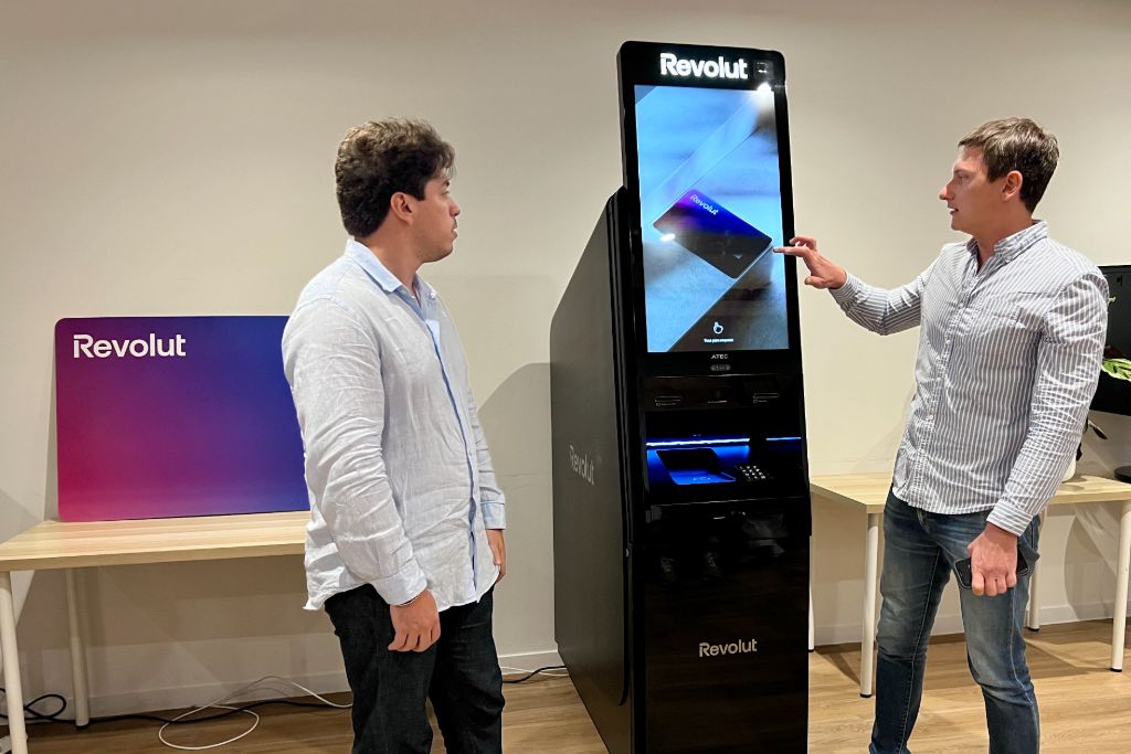 Distributeurs automatiques Revolut