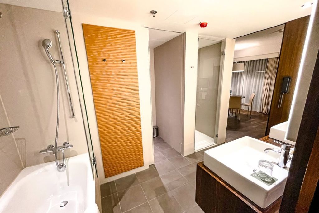 Salle de bain - Renaissance Zurich Tower Hotel
