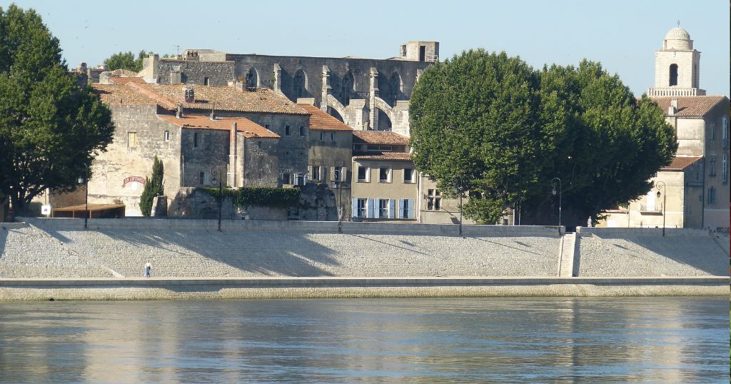 Quai du Rhônes à Arles