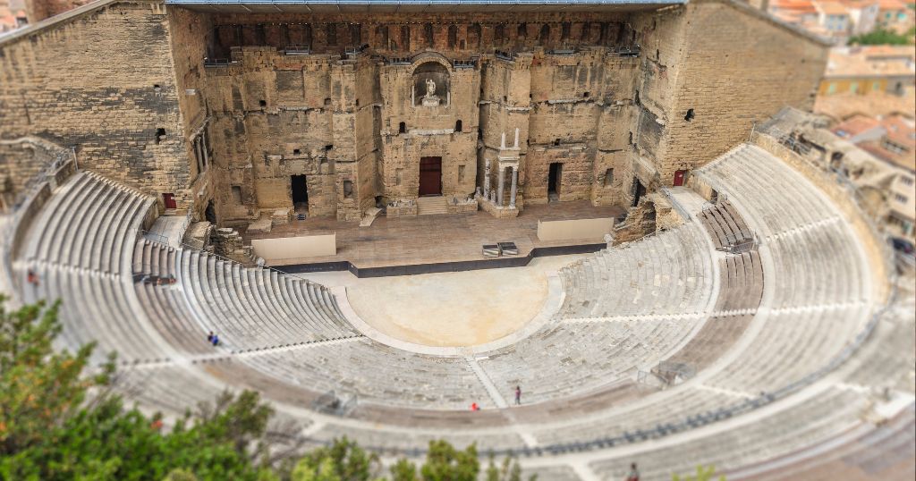 Théâtre antique romain à Arles