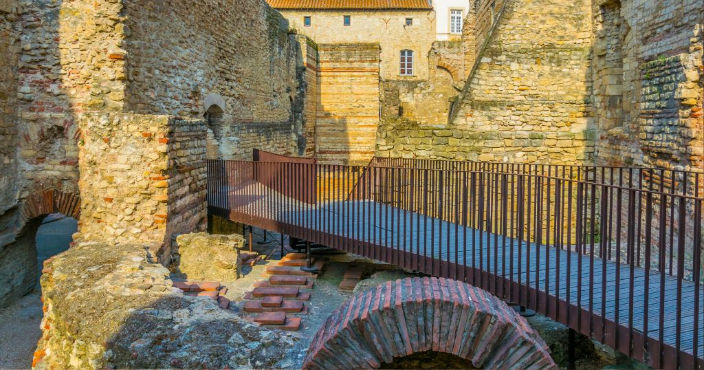 Thermes Constantin à Arles
