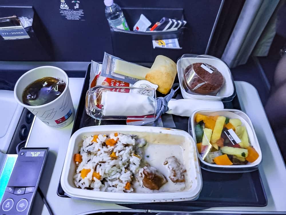 Repas principal cabine Premium Economy Air France vol Montréal-Paris
