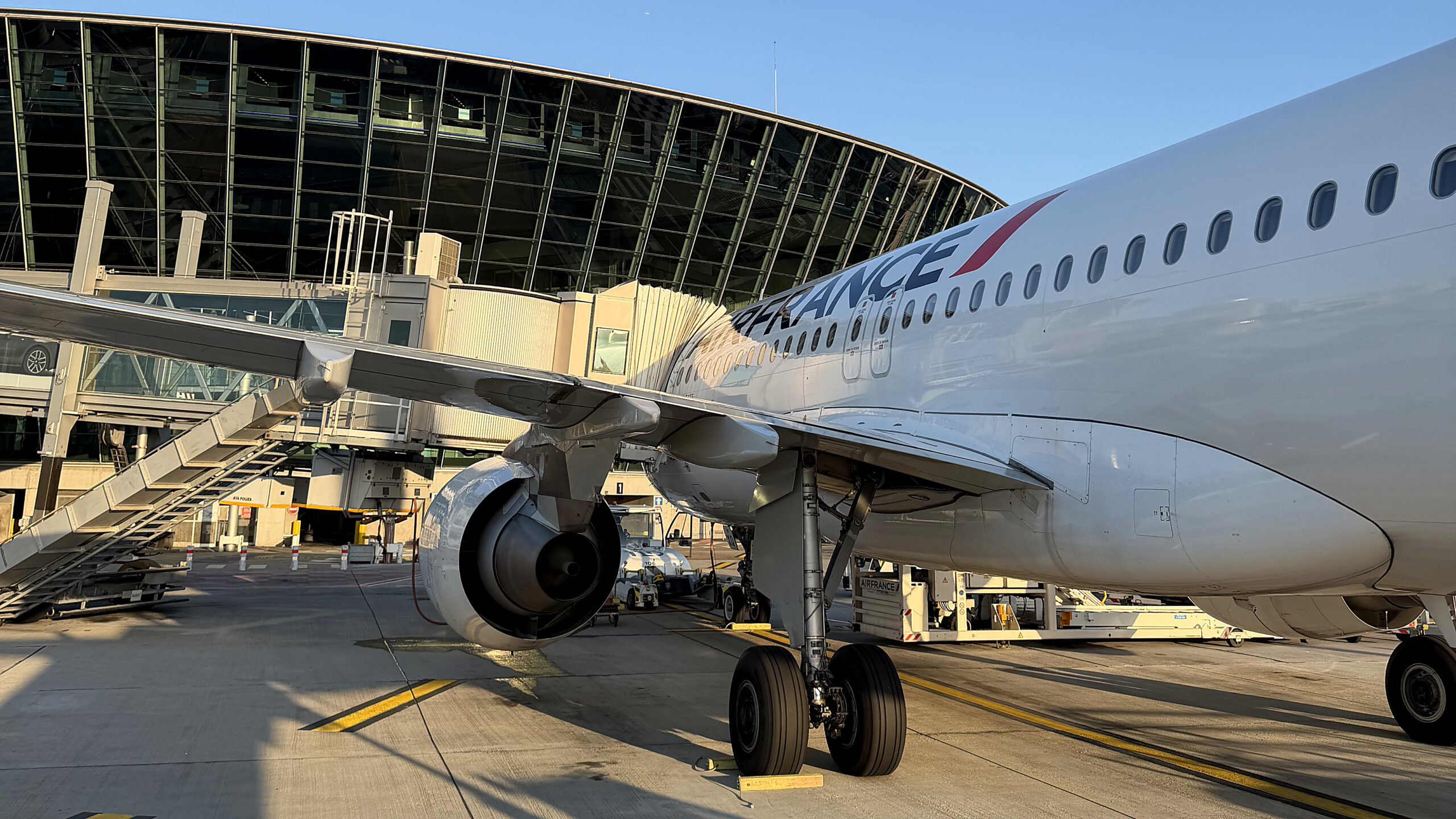 avion-air-france-nice-airport