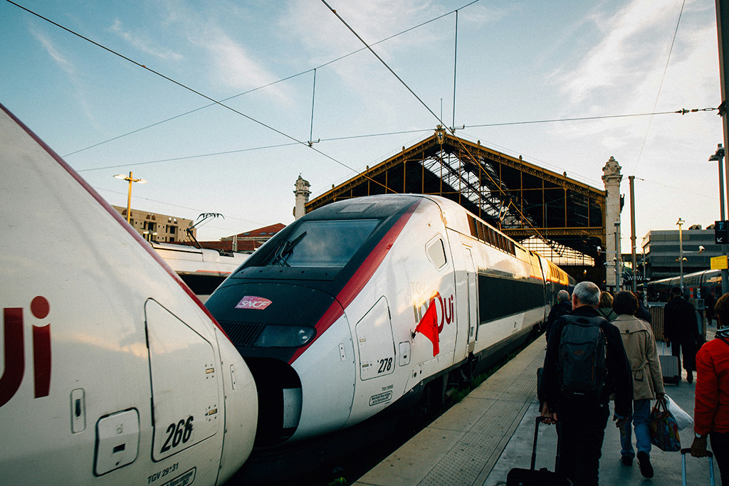 Carte Avantage vs abonnemnent MAX de la SNCF