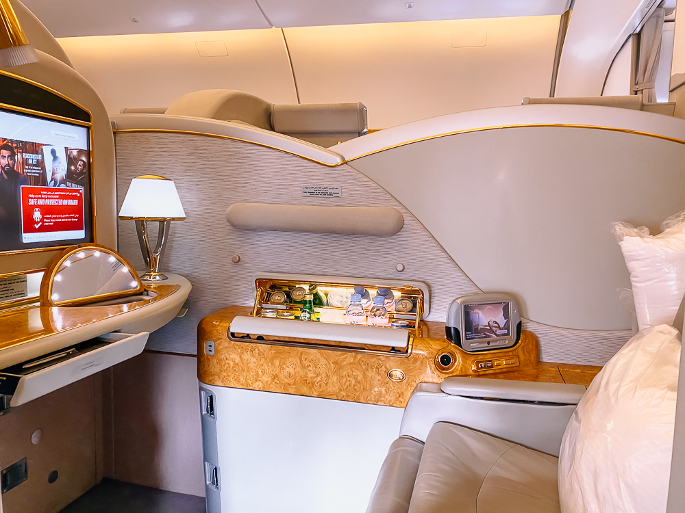 Première Classe Emirates à bord du Boeing 777 sur le vol Dubaï Toronto, photo 19