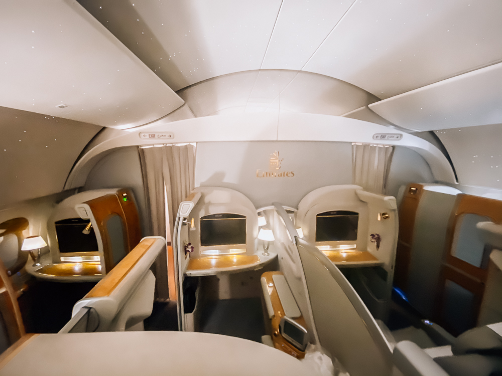 Première Classe Emirates à bord du Boeing 777 sur le vol Dubaï Toronto, photo 95