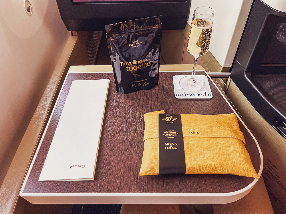 Etihad Business Class 38