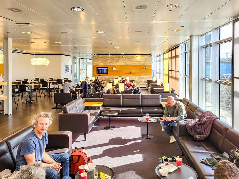 Salon SWISS Business Lounge à l'aéroport de Genève