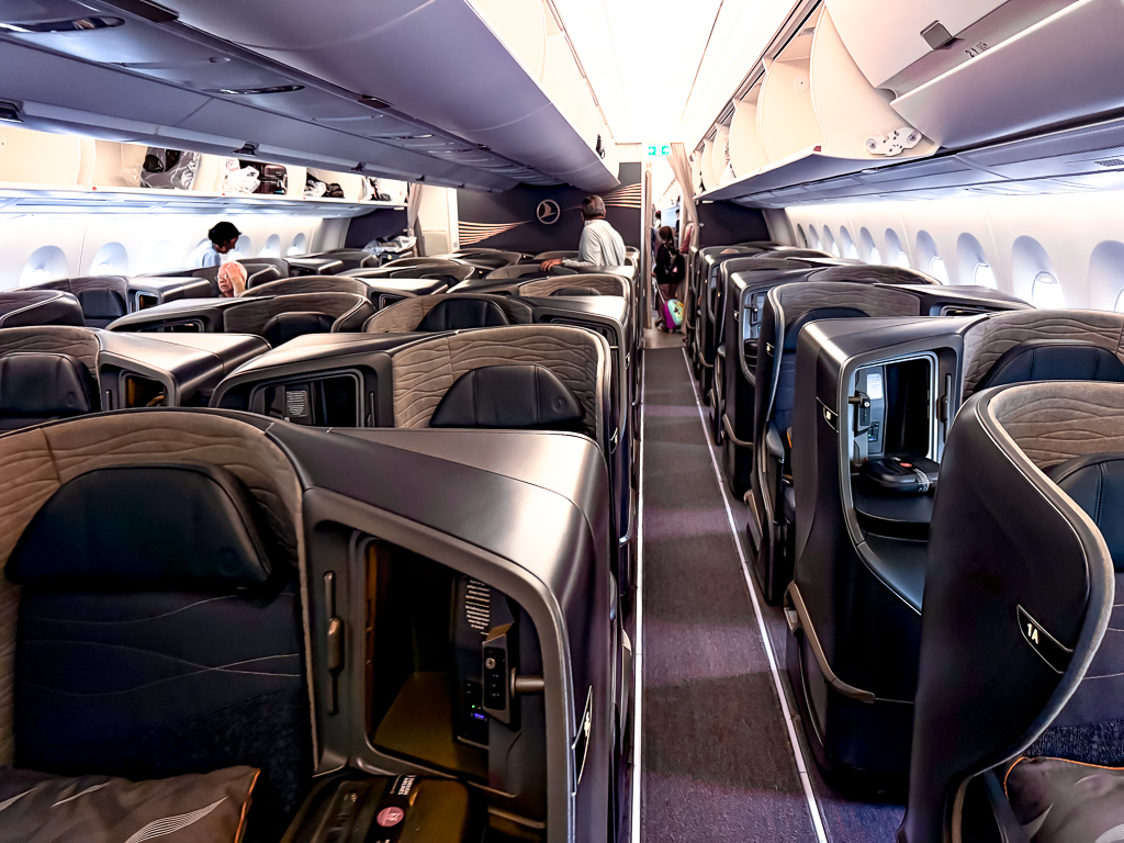 Cabine classe affaires Turkish Airlines en configuration 1-2-1 à bord de l'Airbus A350