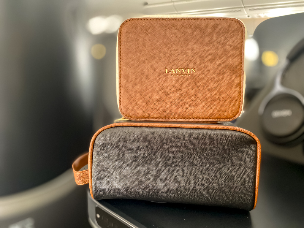 Accessoires de confort offerts en classe affaires Turkish Airlines à bord de l'Airbus A350