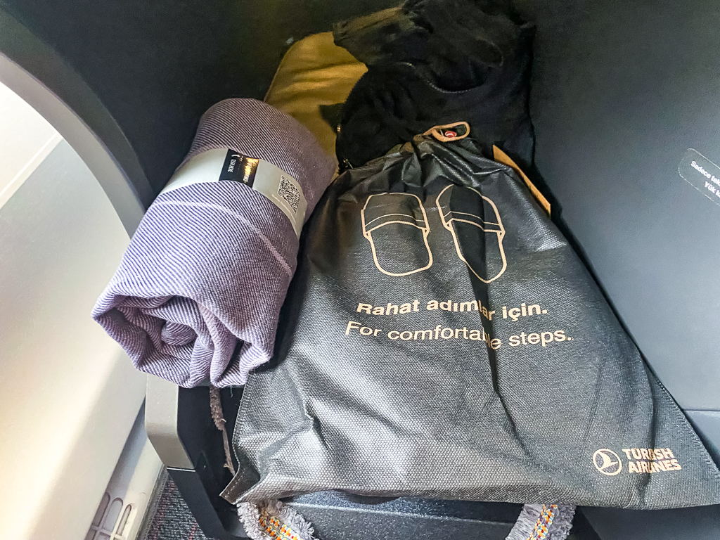 Trousse et accessoires de bienvenue de la classe affaires Turkish Airlines sur Airbus A350