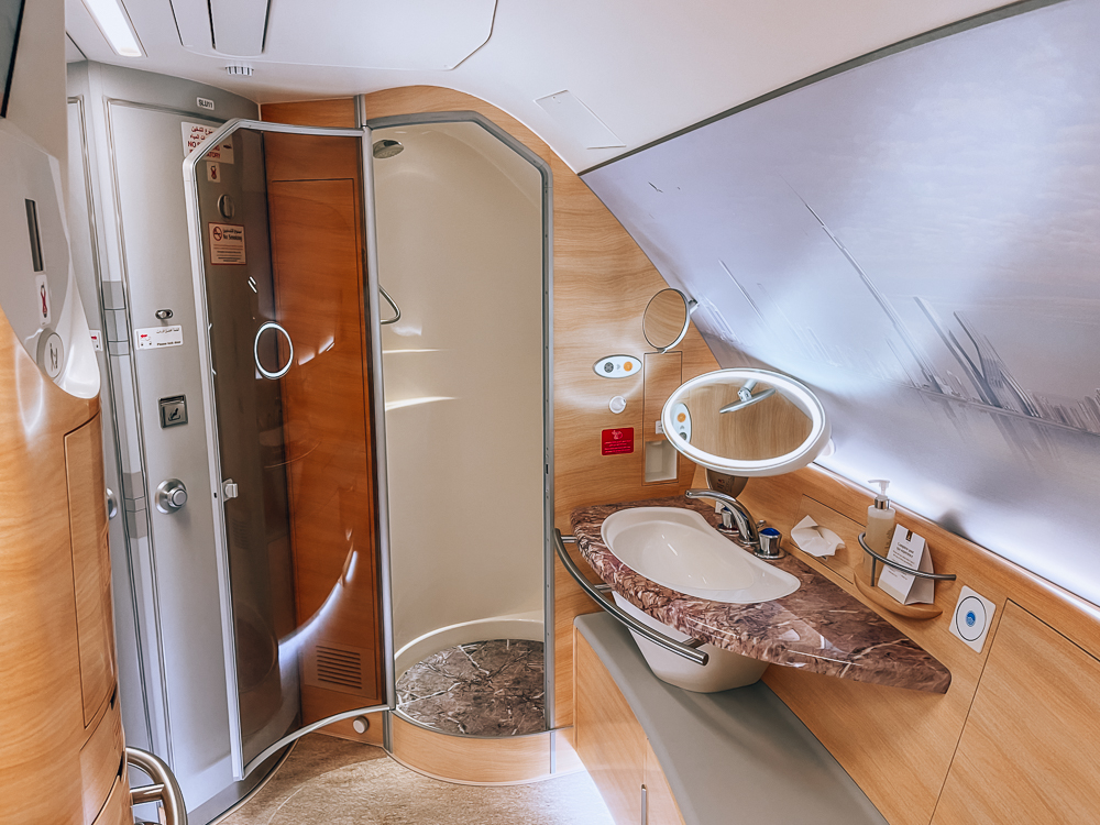 Première Classe Emirates sur le vol entre Dubaï et Paris Charles de Gaulle